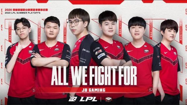 之间默契的 之间默契的