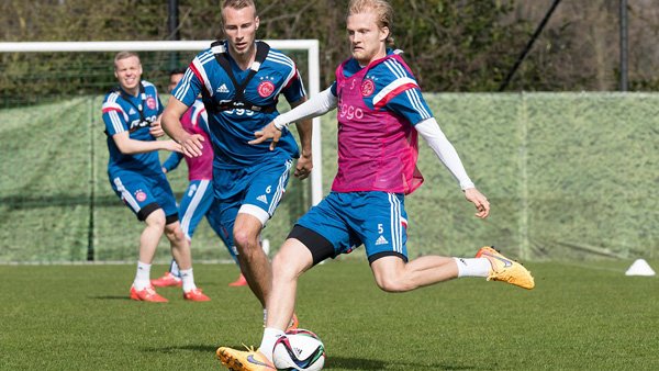 在过去两个 在过去两个