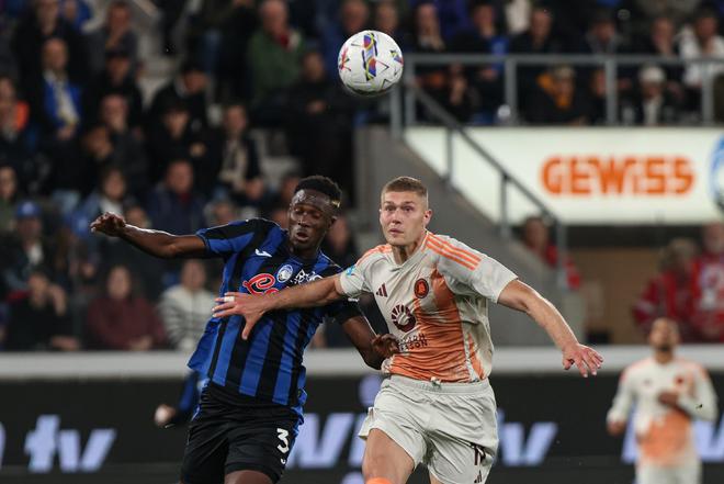 三人虽然未 三人虽然未