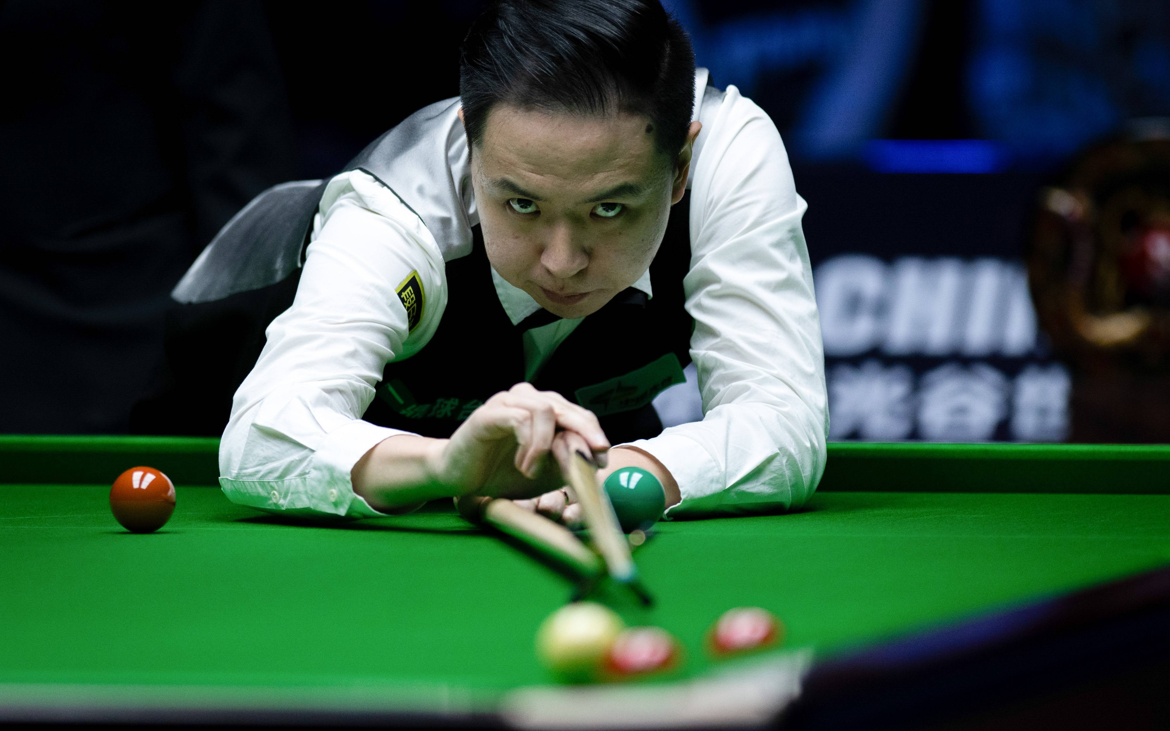 出了强大的 出了强大的